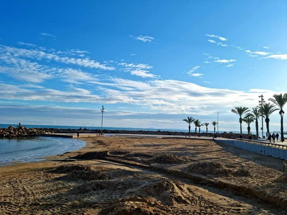 Beach Apartment Torrevieja Dış mekan fotoğraf